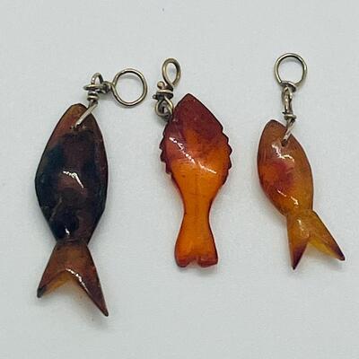 Lot 181: Amber & Jade Fish Charms