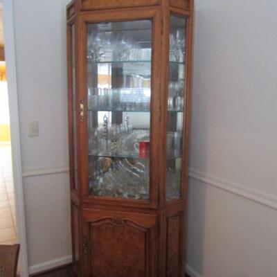 Lighted Burl Wood Corner China Hutch with Beveled Glass Front Made by Thomasville (Contents not Included)