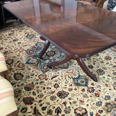 B - 700  Beautiful Vintage Large Flame Mahogany Dining Table w/Two Leaves