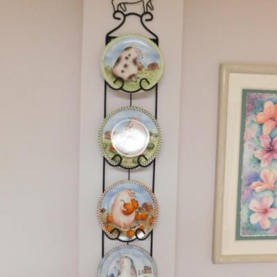 Nice Animated Pig Collector Plates with Wrought Metal Plate Holder