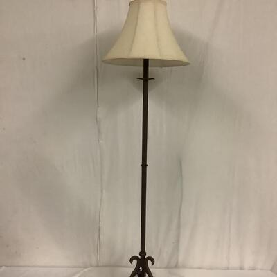D - 703. Wrought Iron Straight Floor Lamp