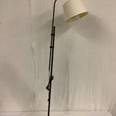B - 704  Metal Curved Adjustable Floor Lamp