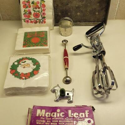 Lot 102: Vintage Kitchen Lot - Cookie Cutter, Biscuit Cutter, Hand Mixer, Napkins ect.