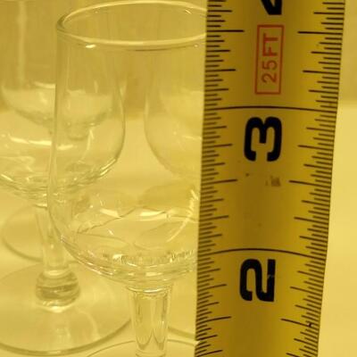 Lot 110: (5) Clear Sherry Glasses 3.5