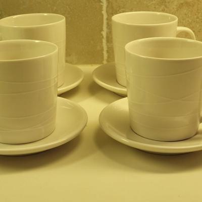 Lot 113: Set of 4 Starbucks Coffee Cups and Saucers