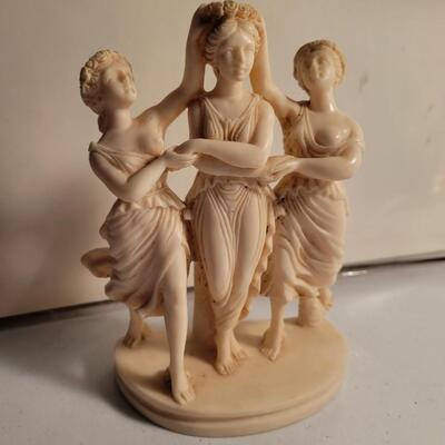 The 3 graces
