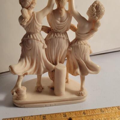 The 3 graces