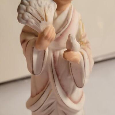 Statuette