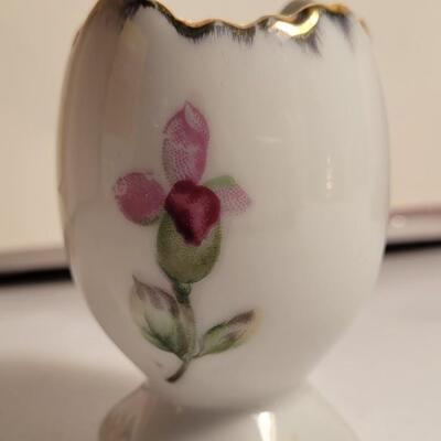 porcelain egg cup made in Japan