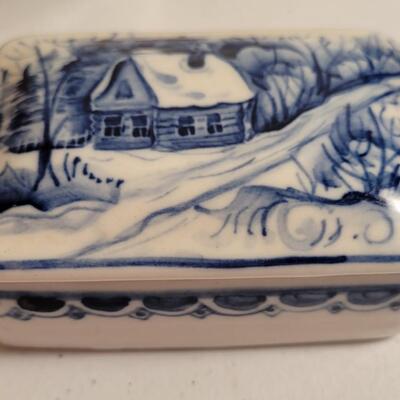 Russian ceramic trinket Box
