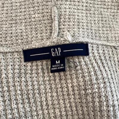 GAP ~ Grey Knitted Sweater ~ Size M