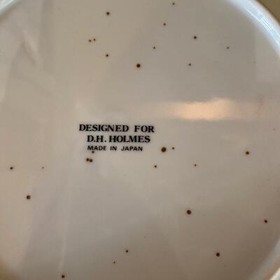 Vintage D H Holmes crab plates - two