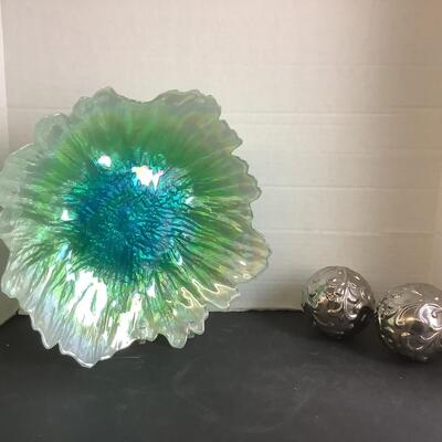 E - 725 Iridescent Glass Bowl &  Two Silver Decorative Balls