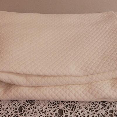 Lot 155: Peacock Alley Quilted Blanket