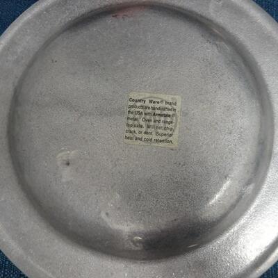 LOT 442  DECORATIVE PLATES AND FLATWARE