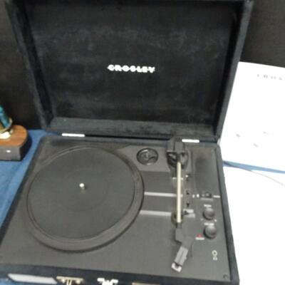 L0T 444  CROSLEY PORTABLE TURNTABLE, COLE HAAN SIZE 14 AND PLASTIC TROPHIES
