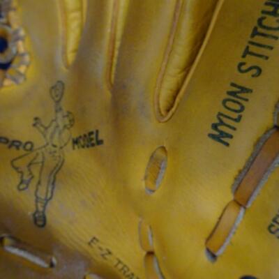 LOT 445  TWO BASEBALL GLOVES, BINOCULARS AND BIKE PUMP