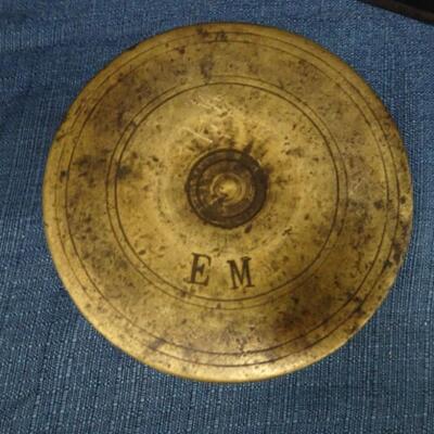LOT 446  HOME DECOR