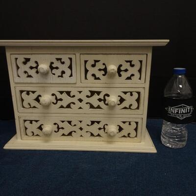 LOT 446  HOME DECOR