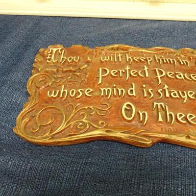 LOT 446  HOME DECOR