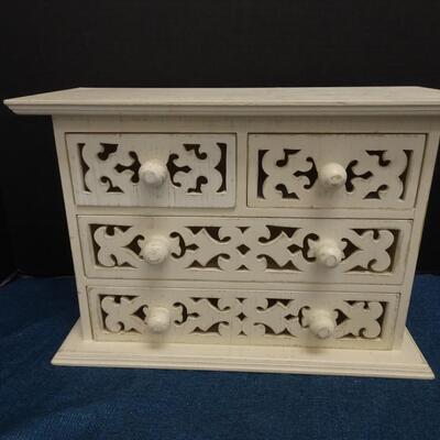 LOT 446  HOME DECOR