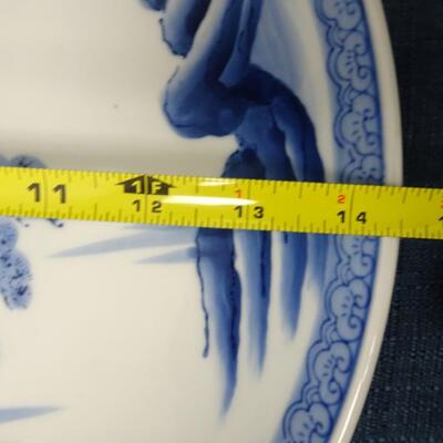 LOT 447  DECORATIVE  PLATES