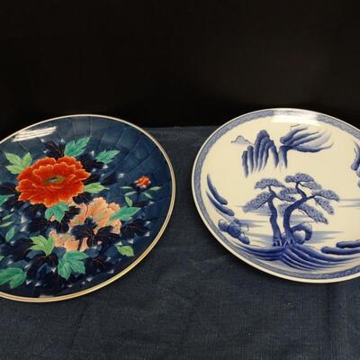 LOT 447  DECORATIVE  PLATES