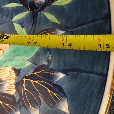 LOT 447  DECORATIVE  PLATES