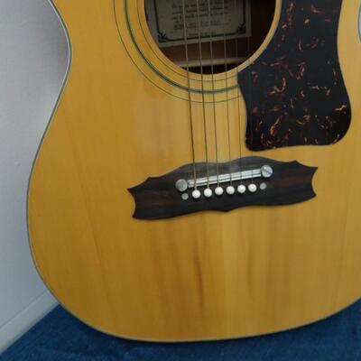 LOT 453  SEVILLE VINTAGE GUITAR