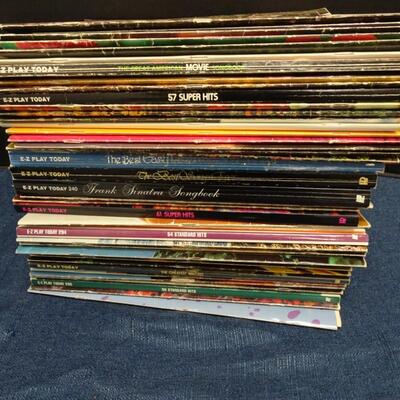 LOT 462  EZ PLAY TODAY MUSIC BOOKS  (40 BOOKS)