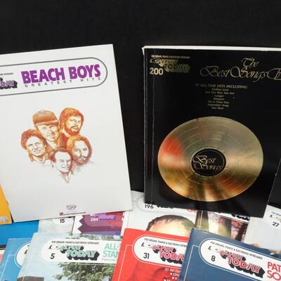 LOT 462  EZ PLAY TODAY MUSIC BOOKS  (40 BOOKS)