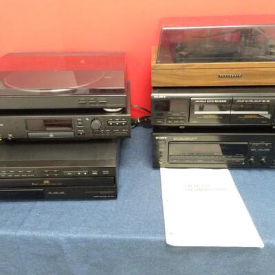 LOT 466  AUDIO/STEREO GEAR