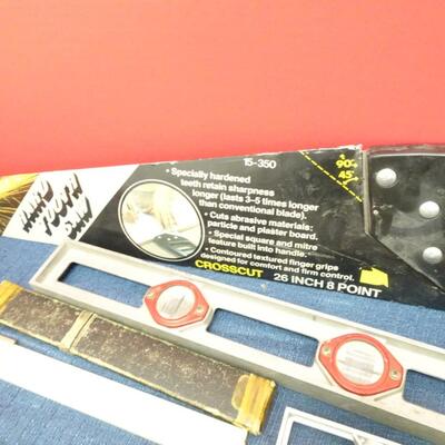 LOT 467  VARIETY OF TOOLS