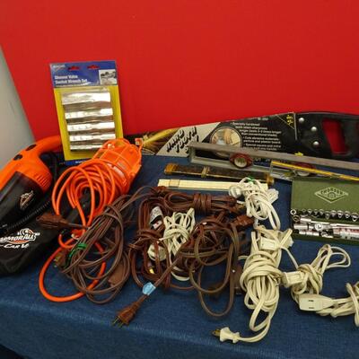 LOT 467  VARIETY OF TOOLS