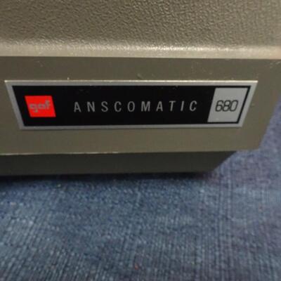 LOT 468  VINTAGE GAF ANSCOMATIC 680 PROJECTOR AND VHS/DVD PLAYER