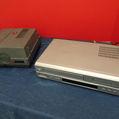 LOT 468  VINTAGE GAF ANSCOMATIC 680 PROJECTOR AND VHS/DVD PLAYER