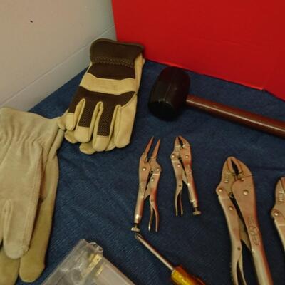 LOT 469  TOOLS
