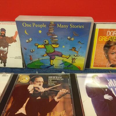 LOT 471  CD COLLECTION