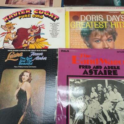 LOT 474  ALBUM COLLECTION
