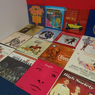 LOT 475  ALBUM COLLECTION