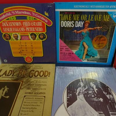 LOT 475  ALBUM COLLECTION