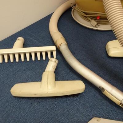 LOT 477   HOOVER CONSTELLATION EIGTHY SIX VACUUM