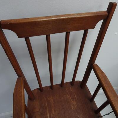 LOT 478  VINTAGE WOOD DOLL HIGH CHAIR