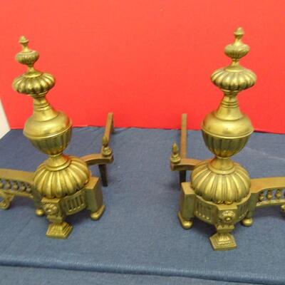 LOT 479  FIREPLACE ANDIRONS