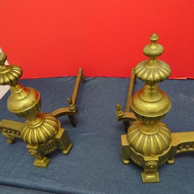LOT 479  FIREPLACE ANDIRONS