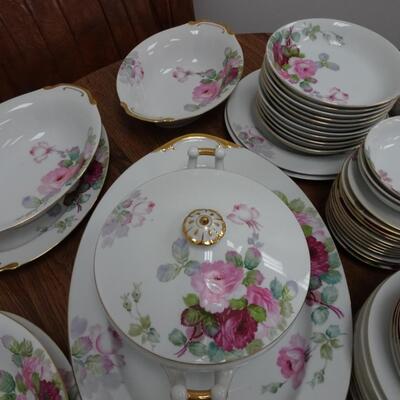 LOT 480  68 PIECE  PINK ROSE CHINA SET
