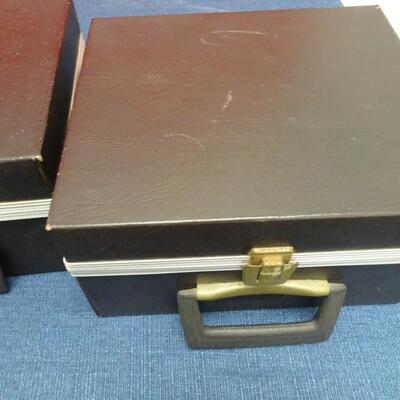 LOT 484  COLLECTION OF 8 TRACK TAPES AND 3 CASES