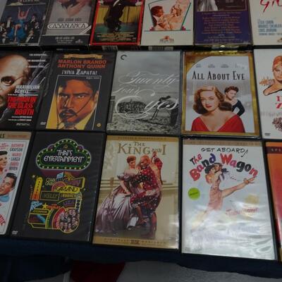 LOT 485  VHS AND DVD COLLECTION
