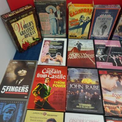 LOT 488  VHS COLLECTION