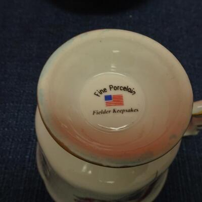 LOT 495  TEA CUPS AND MISC CHINA PIECES